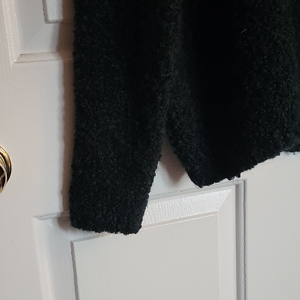 Ann Taylor's LOFT long sleeved sweater, short turtleneck, black and green, M. - Picture 6 of 8